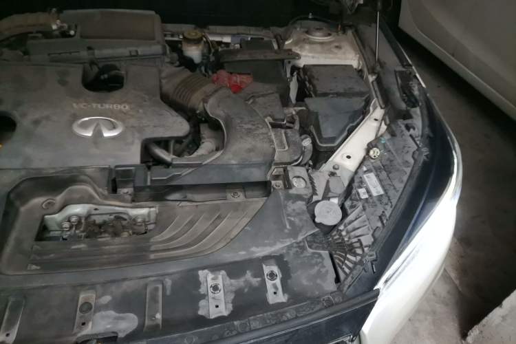 Used Infiniti QX50 2018 2.0T Four-Wheel Drive Smart Edition Engine Bay Left