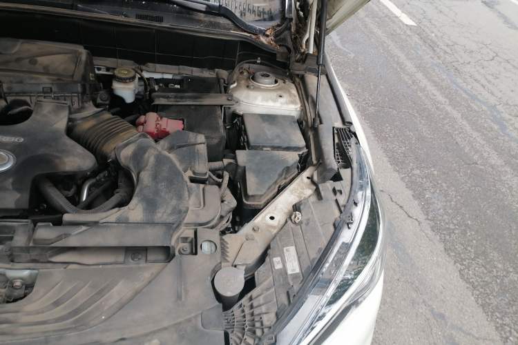 Used Infiniti QX50 2018 2.0T Four-Wheel Drive Elite Edition Engine Bay Left