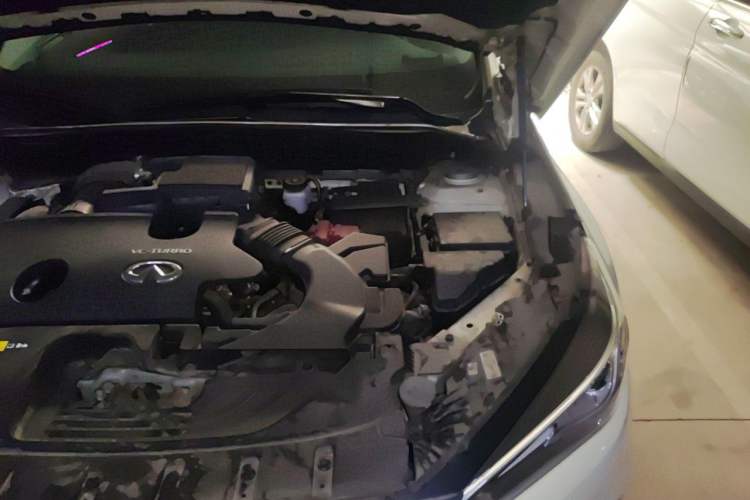 Used Infiniti QX50 2018 2.0T Four-Wheel Drive Elite Edition Engine Bay Left