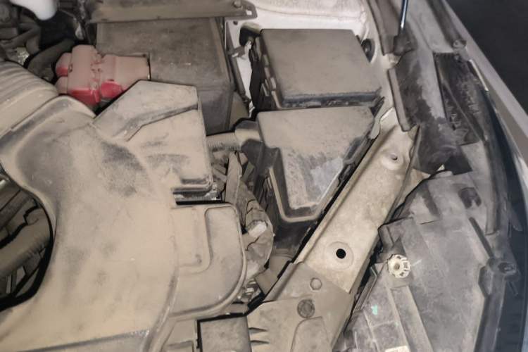 Used Infiniti QX50 2018 2.0T Four-Wheel Drive Elite Edition Engine Bay Left