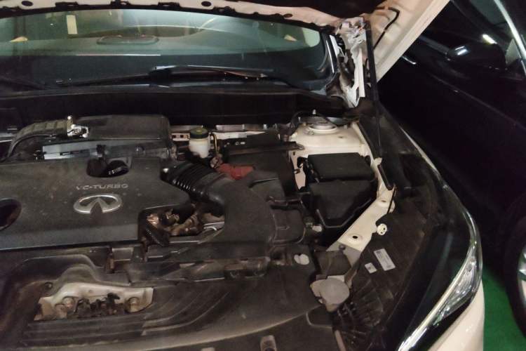 Used Infiniti QX50 2018 2.0T Four-Wheel Drive Elite Edition Engine Bay Left