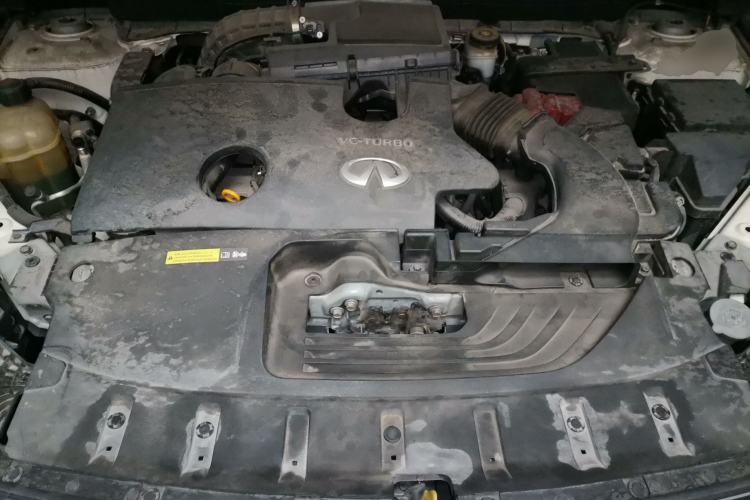 Used Infiniti QX50 2018 2.0T Four-Wheel Drive Smart Edition Engine Bay