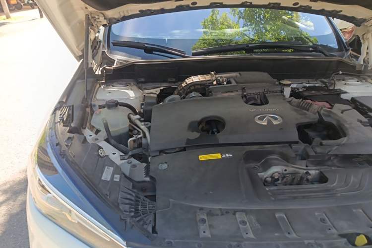 Used Infiniti QX50 2018 2.0T Four-Wheel Drive Elite Edition Engine Bay Right