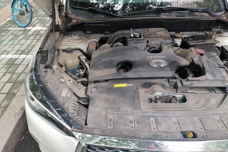 Used Infiniti QX50 2018 2.0T Four-Wheel Drive Elite Edition Engine Bay Right