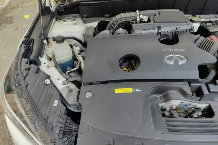 Used Infiniti QX50 2018 2.0T Four-Wheel Drive Elite Edition Engine Bay Right