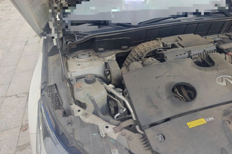 Used Infiniti QX50 2018 2.0T Four-Wheel Drive Elite Edition Engine Bay Right