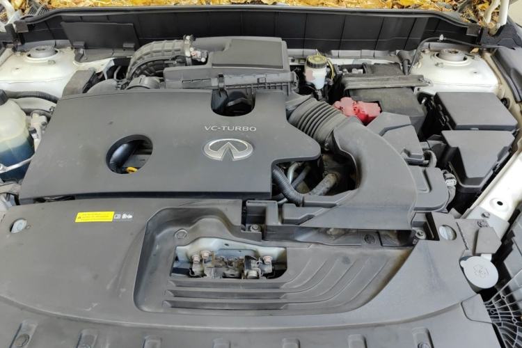Used Infiniti QX50 2018 2.0T Four-Wheel Drive Elite Edition Engine Bay