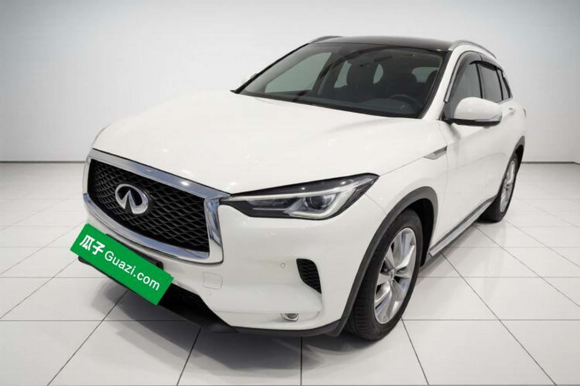 Used Infiniti QX50 2018 2.0T Four-Wheel Drive Elite Edition Front Left 45 Deg
