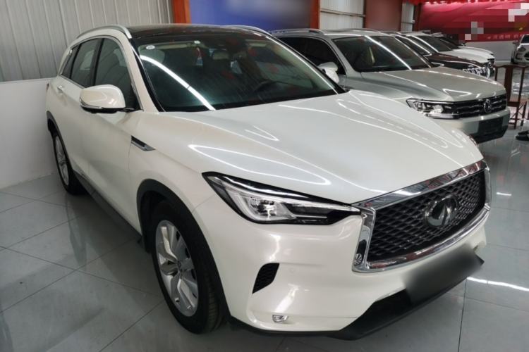 Used Infiniti QX50 2018 2.0T Four-Wheel Drive Smart Edition Front Right 45 Deg