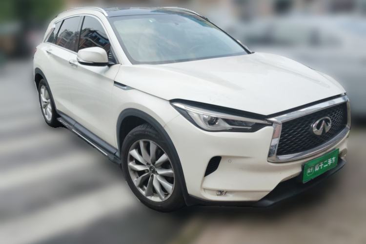 Used Infiniti QX50 2018 2.0T Two-Wheel Drive Fashion Edition Front Right 45 Deg