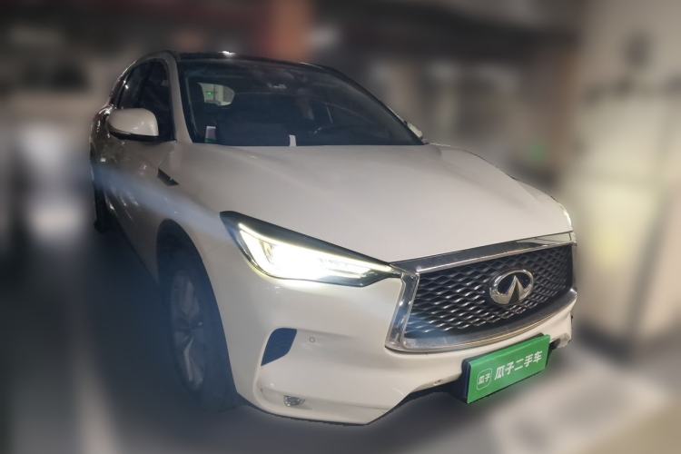 Used Infiniti QX50 2018 2.0T Four-Wheel Drive Elite Edition Front Right 45 Deg