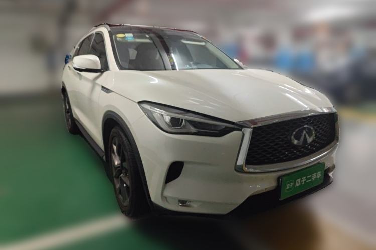 Used Infiniti QX50 2018 2.0T Four-Wheel Drive Luxury Edition Front Right 45 Deg