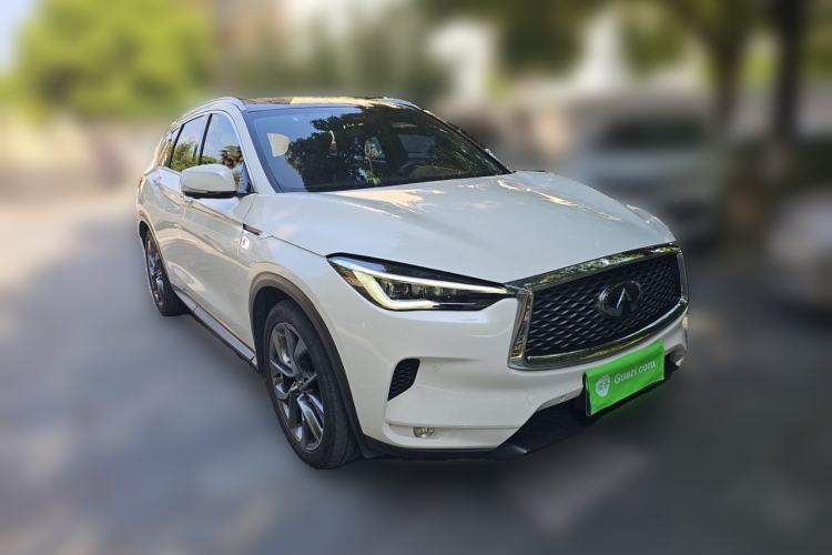 Used Infiniti QX50 2018 2.0T Four-Wheel Drive Luxury Edition Front Right 45 Deg