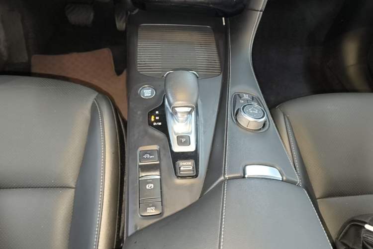 Used Infiniti QX50 2018 2.0T Four-Wheel Drive Smart Edition Gear Lever