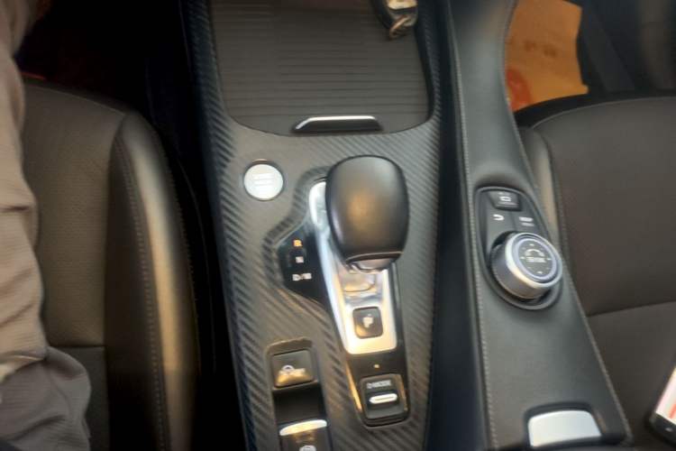 Used Infiniti QX50 2018 2.0T Four-Wheel Drive Elite Edition Gear Lever