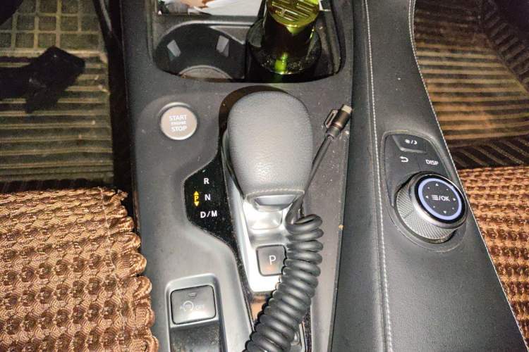Used Infiniti QX50 2018 2.0T Two-Wheel Drive Fashion Edition Gear Lever