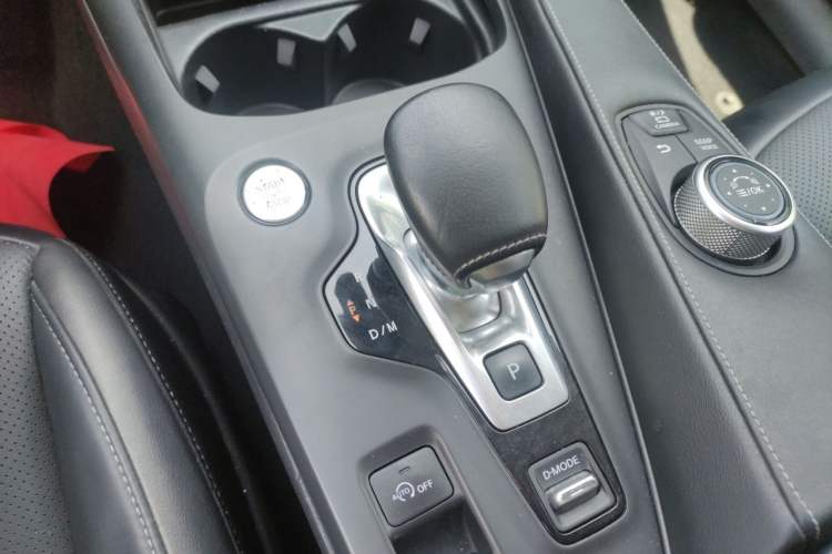 Used Infiniti QX50 2018 2.0T Four-Wheel Drive Elite Edition Gear Lever