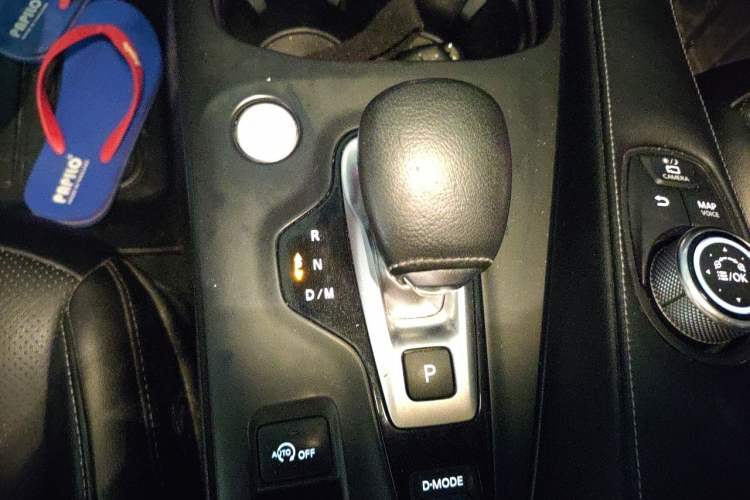 Used Infiniti QX50 2018 2.0T Four-Wheel Drive Elite Edition Gear Lever