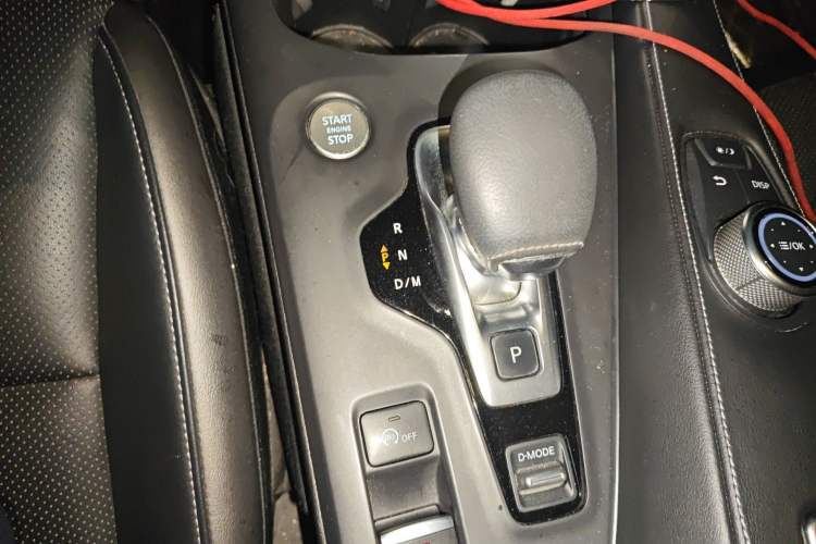 Used Infiniti QX50 2018 2.0T Two-Wheel Drive Fashion Edition Gear Lever