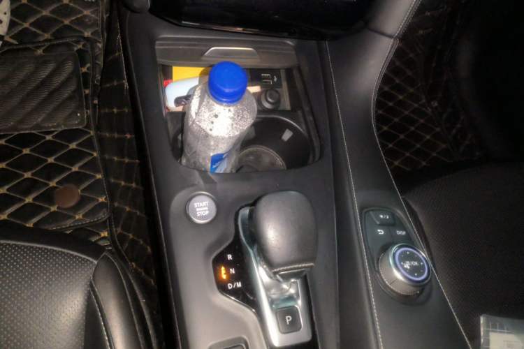 Used Infiniti QX50 2018 2.0T Two-Wheel Drive Fashion Edition Gear Lever