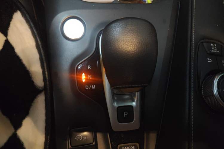 Used Infiniti QX50 2018 2.0T Four-Wheel Drive Luxury Edition Gear Lever