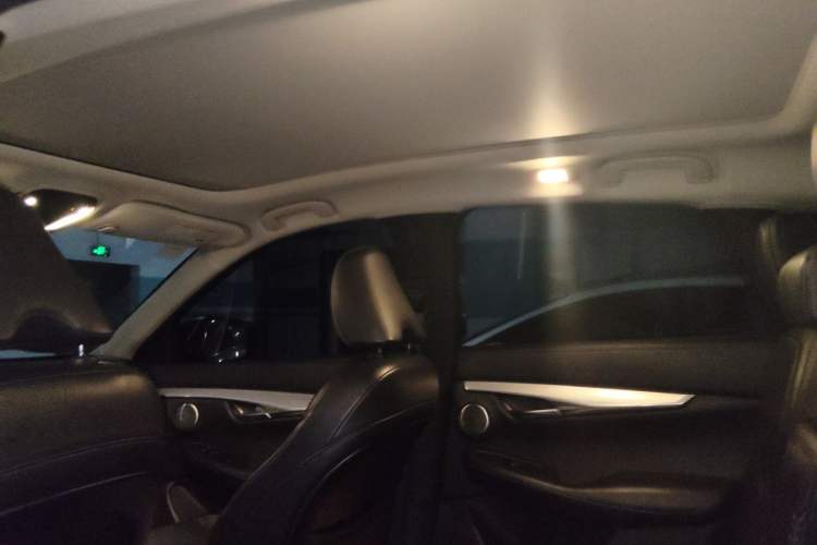 Used Infiniti QX50 2018 2.0T Two-Wheel Drive Fashion Edition Headliner