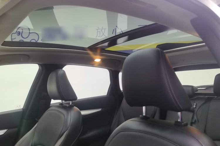 Used Infiniti QX50 2018 2.0T Four-Wheel Drive Smart Edition Headliner
