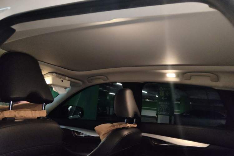 Used Infiniti QX50 2018 2.0T Four-Wheel Drive Elite Edition Headliner