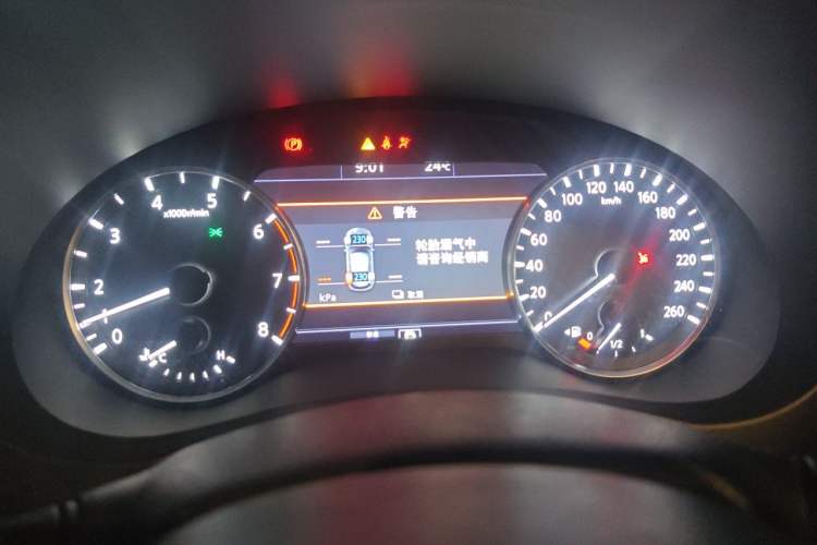 Used Infiniti QX50 2018 2.0T Two-Wheel Drive Fashion Edition Instrument Cluster