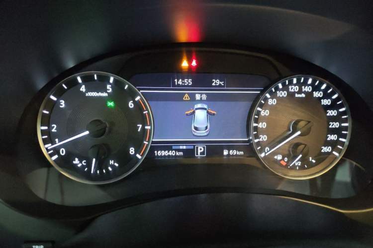 Used Infiniti QX50 2018 2.0T Two-Wheel Drive Fashion Edition Instrument Cluster