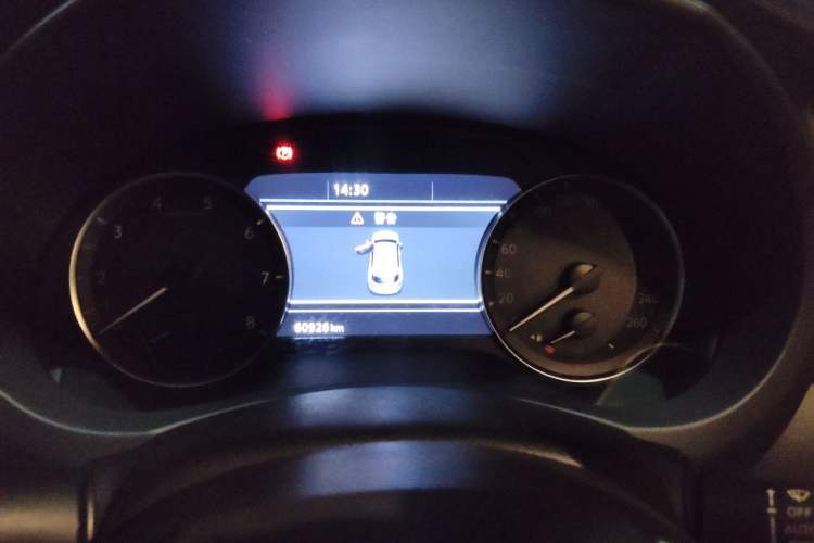 Used Infiniti QX50 2018 2.0T Four-Wheel Drive Elite Edition Instrument Cluster