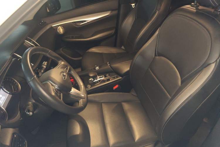 Used Infiniti QX50 2018 2.0T Two-Wheel Drive Fashion Edition Left Front Seat