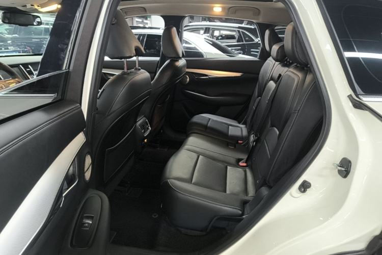 Used Infiniti QX50 2018 2.0T Four-Wheel Drive Smart Edition Left Rear Seat