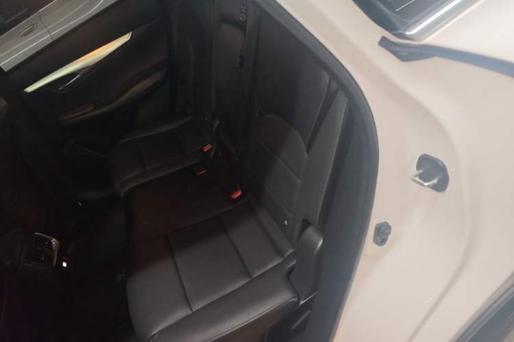 Used Infiniti QX50 2018 2.0T Four-Wheel Drive Elite Edition Left Rear Seat