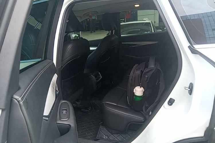 Used Infiniti QX50 2018 2.0T Two-Wheel Drive Fashion Edition Left Rear Seat