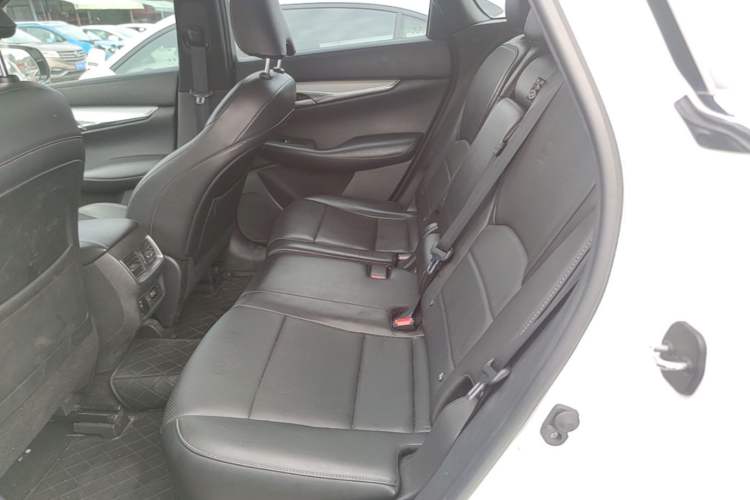 Used Infiniti QX50 2018 2.0T Four-Wheel Drive Elite Edition Left Rear Seat