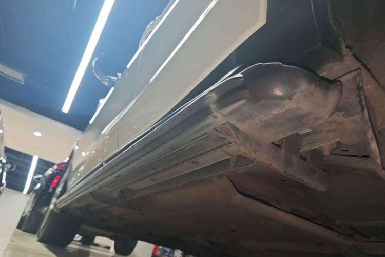 Used Infiniti QX50 2018 2.0T Four-Wheel Drive Elite Edition Left Side Sill