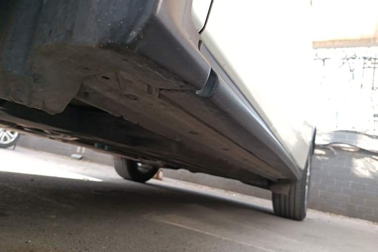 Used Infiniti QX50 2018 2.0T Four-Wheel Drive Smart Edition Left Side Sill