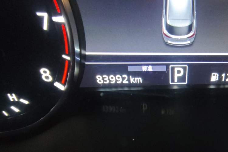 Used Infiniti QX50 2018 2.0T Two-Wheel Drive Fashion Edition Odometer Close Up
