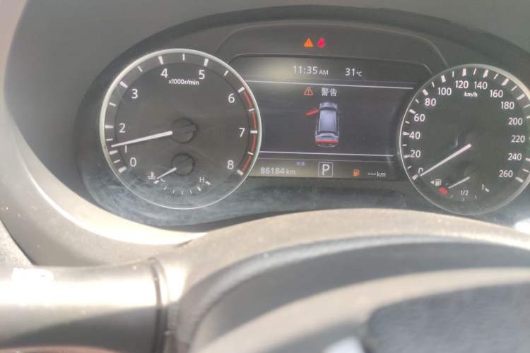 Used Infiniti QX50 2018 2.0T Four-Wheel Drive Elite Edition Odometer Close Up