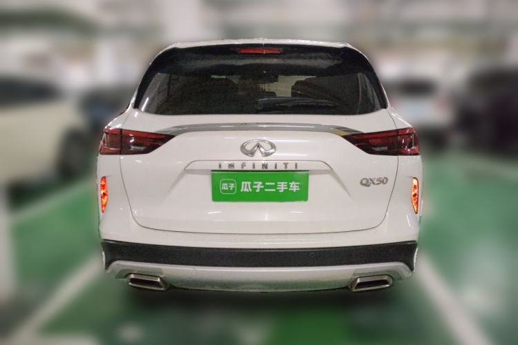Used Infiniti QX50 2018 2.0T Two-Wheel Drive Fashion Edition Rear