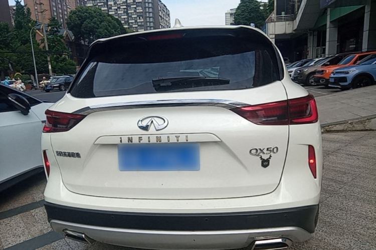 Used Infiniti QX50 2018 2.0T Two-Wheel Drive Fashion Edition Rear