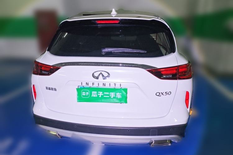 Used Infiniti QX50 2018 2.0T Two-Wheel Drive Fashion Edition Rear