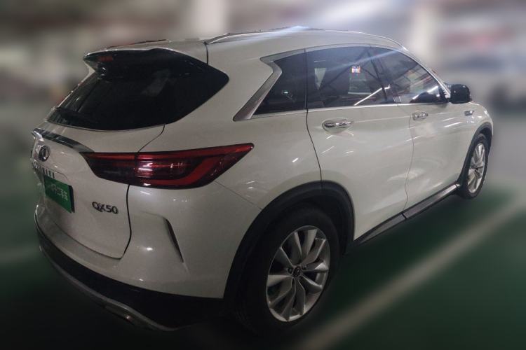 Used Infiniti QX50 2018 2.0T Two-Wheel Drive Fashion Edition Rear Right 45 Deg