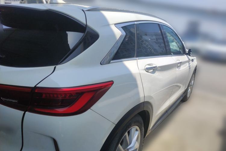 Used Infiniti QX50 2018 2.0T Four-Wheel Drive Elite Edition Rear Right 45 Deg