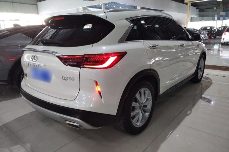 Used Infiniti QX50 2018 2.0T Four-Wheel Drive Smart Edition Rear Right 45 Deg