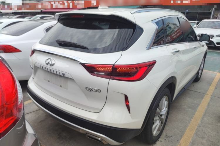 Used Infiniti QX50 2018 2.0T Four-Wheel Drive Elite Edition Rear Right 45 Deg
