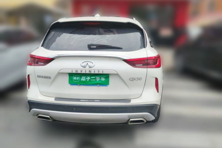 Used Infiniti QX50 2018 2.0T Two-Wheel Drive Fashion Edition Rear