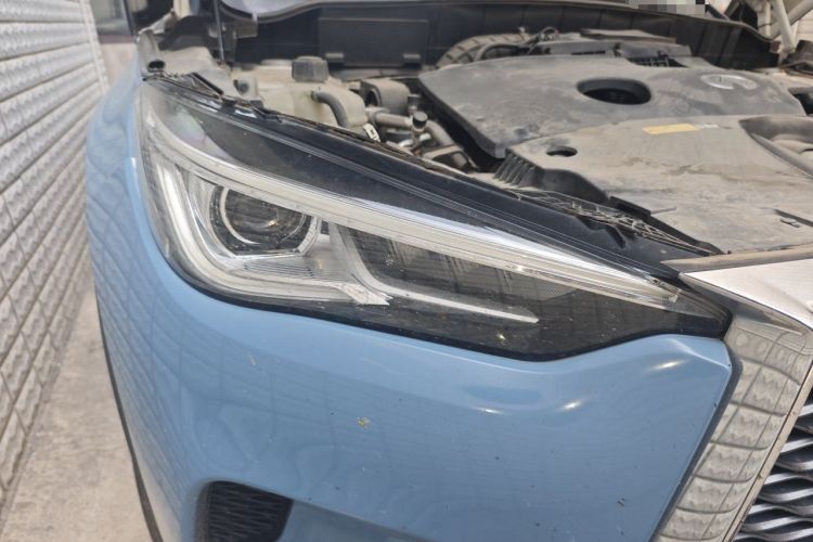 Used Infiniti QX50 2018 2.0T Two-Wheel Drive Fashion Edition Right Front Headlight