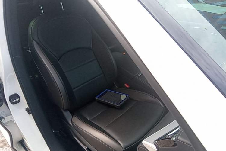 Used Infiniti QX50 2018 2.0T Two-Wheel Drive Fashion Edition Right Front Seat